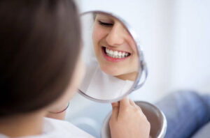 Cosmetic Dentists For Bad Breath Maintenance