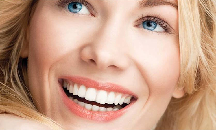 Find a Cosmetic Dentist in Daytona Beach, FL