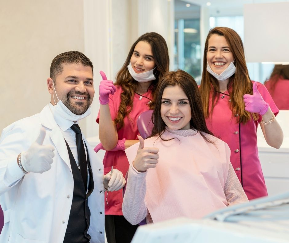 Top Cosmetic Dentist in Lynwood