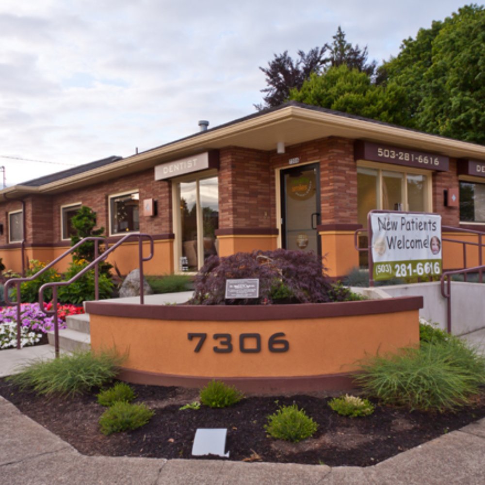 Cosmetic Dentist In Alberta Arts District Portland Oregon Ore OR