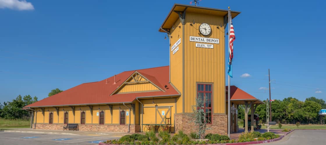 Cosmetic Dentist In Broken Arrow Adjacent To Tulsa Oklahoma Okla OK