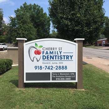 Cosmetic Dentist In Cherry Street Tulsa Oklahoma Okla OK