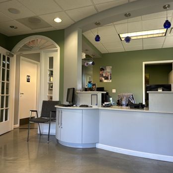 Cosmetic Dentist In Corporate Woods Area Overland Park Kansas Kan KS