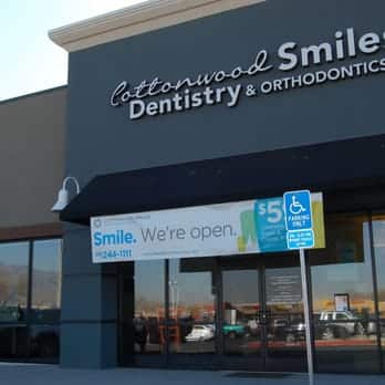 Cosmetic Dentist In Cottonwood Mall Area Rio Rancho New Mexico NM