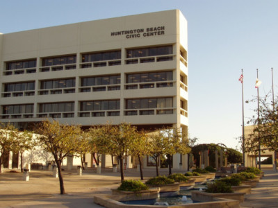 Cosmetic Dentist In Downtown Huntington Beach California Calif CA
