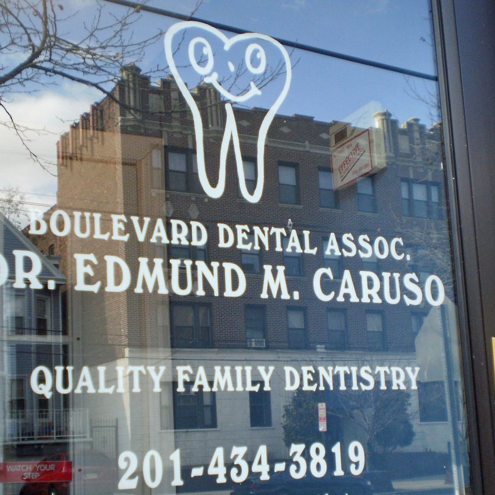 Cosmetic Dentist In Downtown Newark New Jersey NJ Cosmetic Dentist In Downtown Newark New Jersey NJ