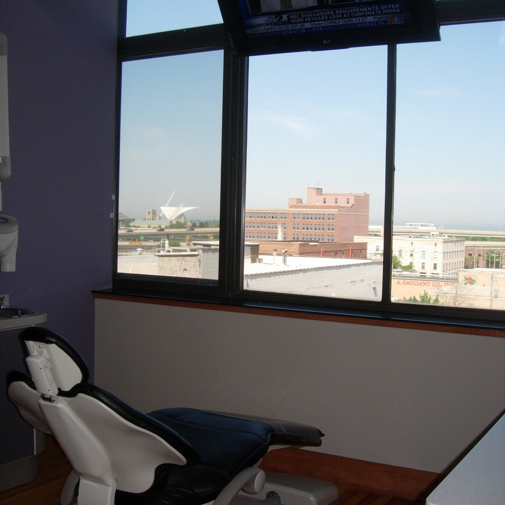 Cosmetic Dentist In Historic Third Ward Milwaukee Wisconsin Wis WI Cosmetic Dentist In Historic Third Ward Milwaukee Wisconsin Wis WI