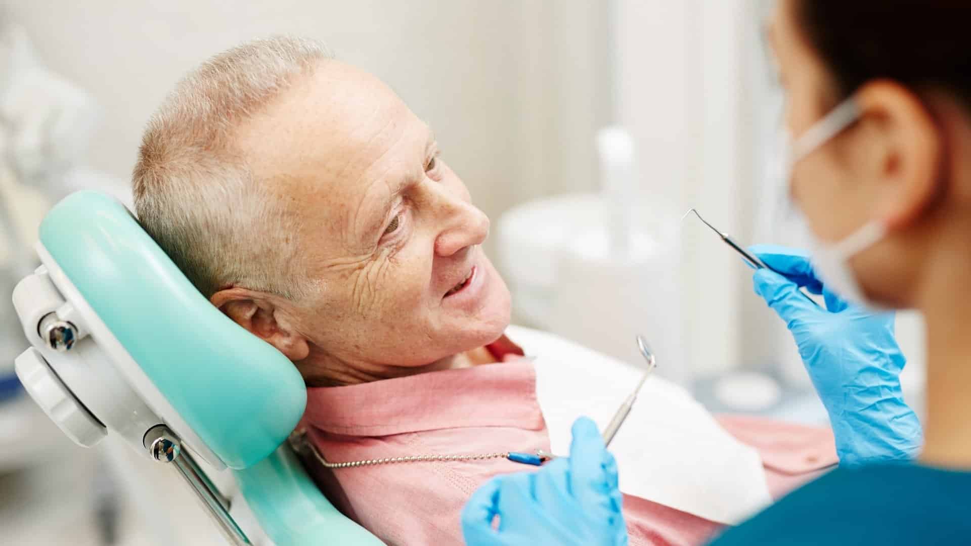 Cosmetic Dentist In Holly Everett Washington Wash WA