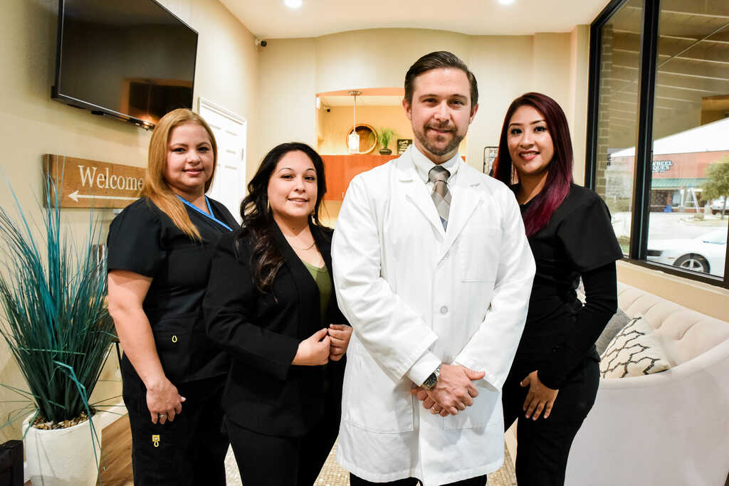 Cosmetic Dentist In Kennedale Adjacent To Arlington Texas TX Cosmetic Dentist In Kennedale Adjacent To Arlington Texas TX