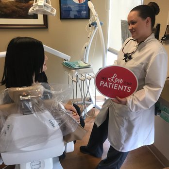 Cosmetic Dentist In La Sierra California Calif CA