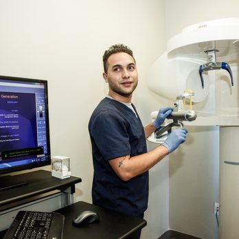 Cosmetic Dentist In Lake Merritt Oakland California Calif CA