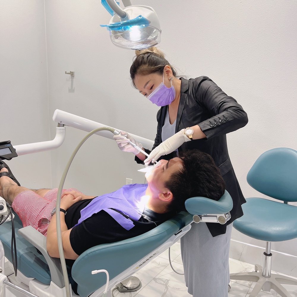 Cosmetic Dentist In Little Saigon Garden Grove California Calif CA