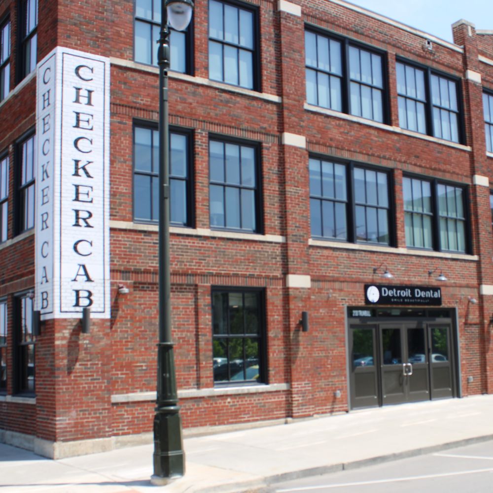 Cosmetic Dentist In Midtown Detroit Michigan Mich MI