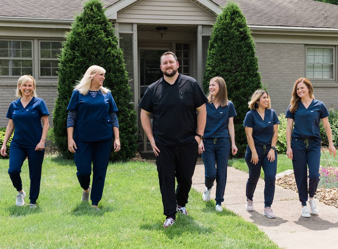 Cosmetic Dentist In Newburgh Neighboring Town Evansville Indiana Ind IN