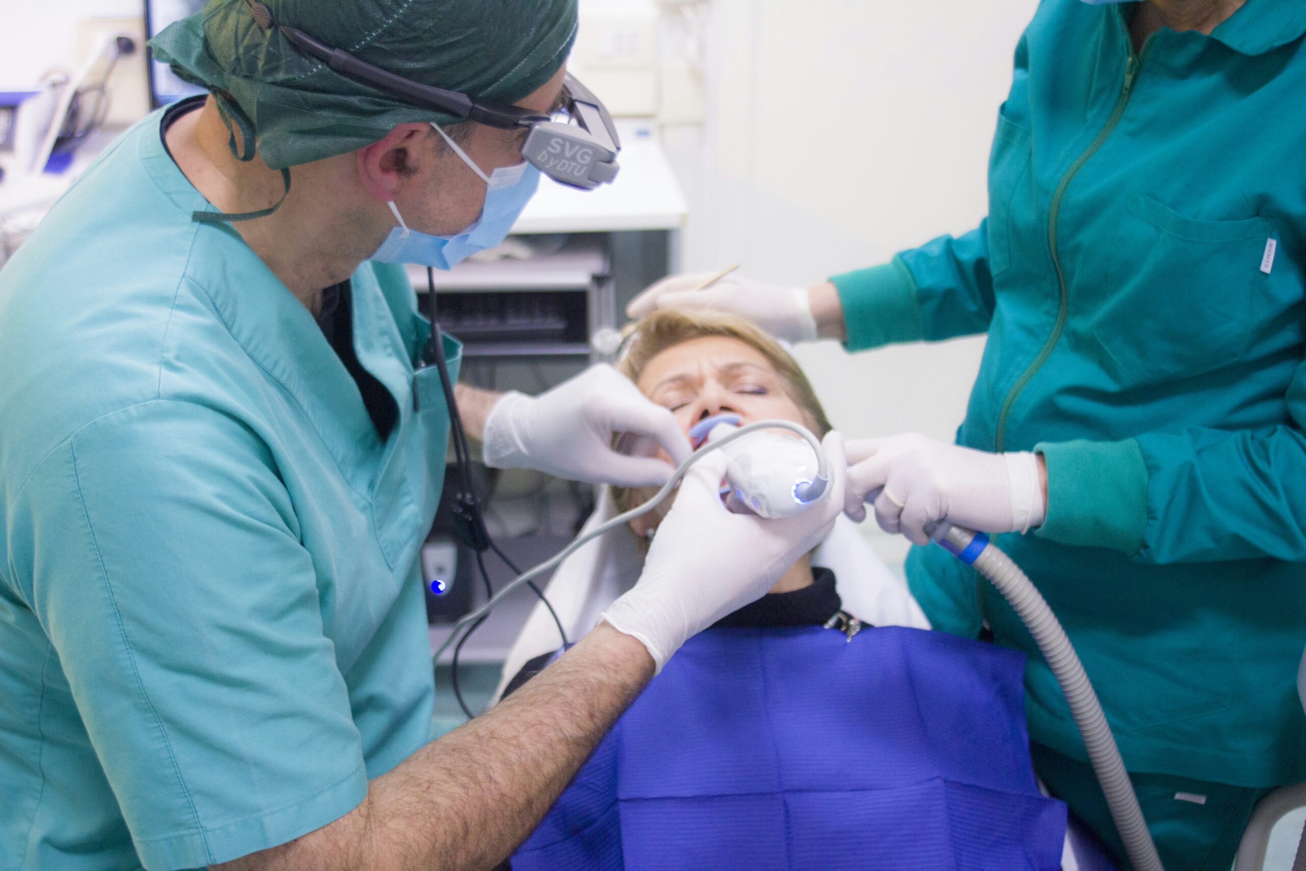 Cosmetic Dentist In North Tampa Florida Fla FL
