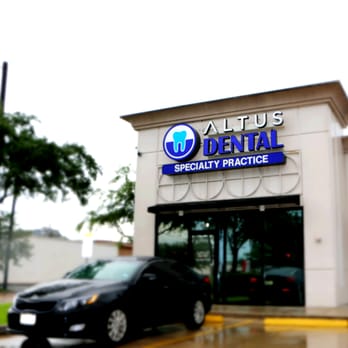 Cosmetic Dentist In Spencer Highway Pasadena Texas TX