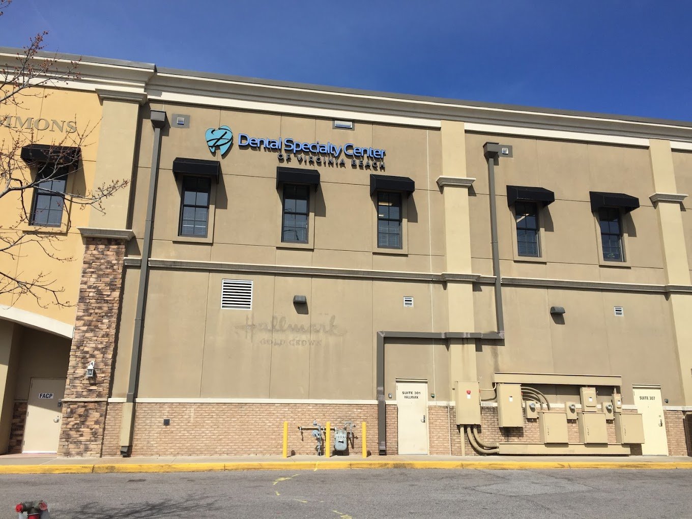 Cosmetic Dentist In Town Center Virginia Beach Virginia VA