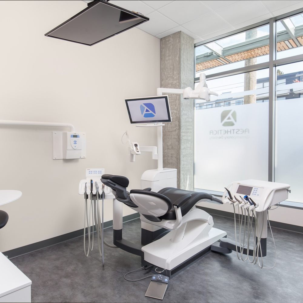 Cosmetic Dentist In University District Seattle Washington Wash WA