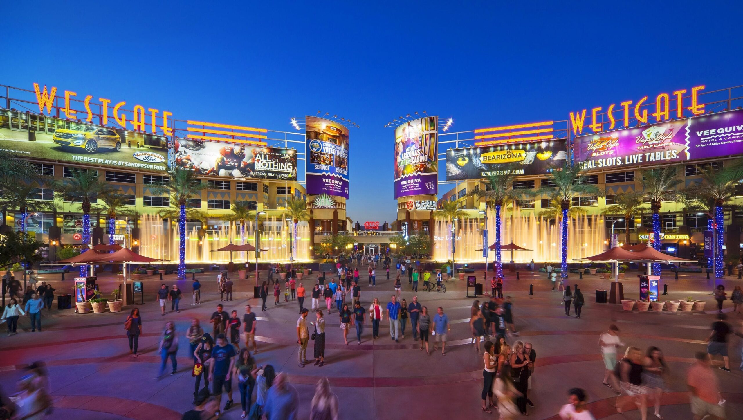 Cosmetic Dentist In Westgate Entertainment District Glendale Arizona Ariz AZ