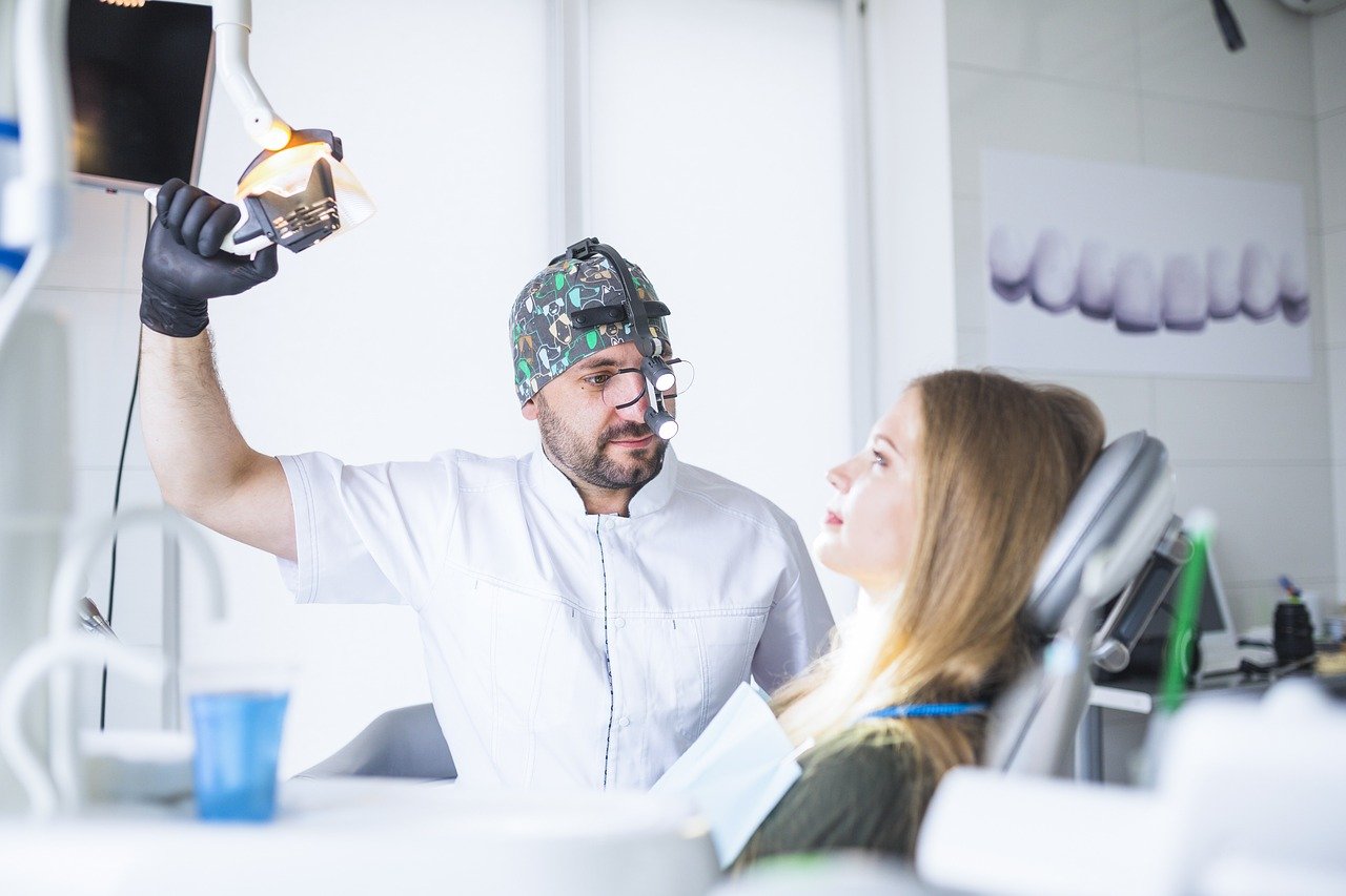 The Role Of Cosmetic Dentistry In Dental Crowns The Role Of Cosmetic Dentistry In Dental Crowns