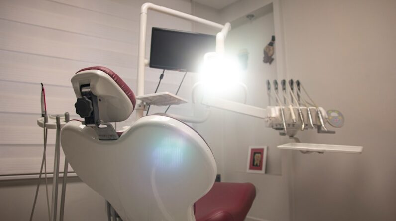 Photo Cosmetic Dentist Lynn Ma